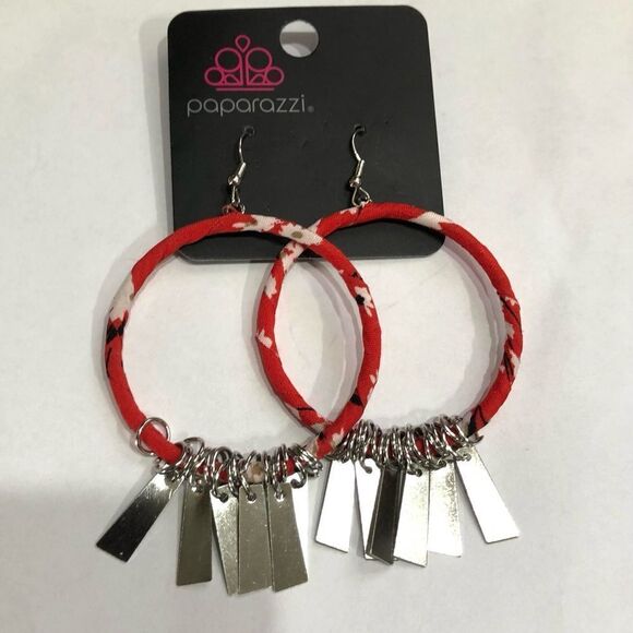 Paparazzi Red & White Garden Chimes Earrings (a)34 - Picture 2 of 8